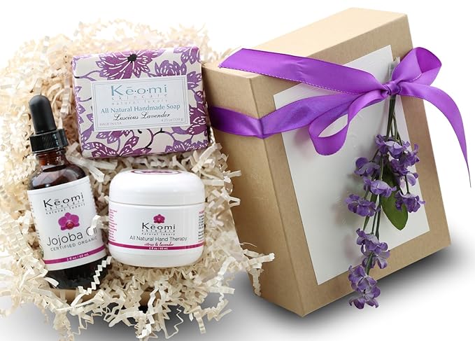 Lavender Organic Handmade Bath and Body Gift Set - by Keomi Naturals - WONDERFUL CHRISTMAS GIFT -Pamper Them with All Natural Luxury - Beautifully Packaged Ready to Give
